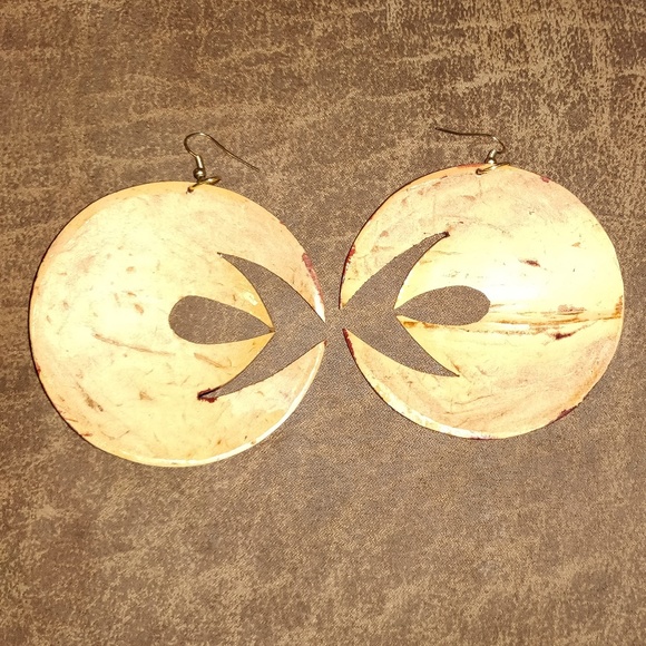 Coconut Shell Earrings - Picture 3 of 5